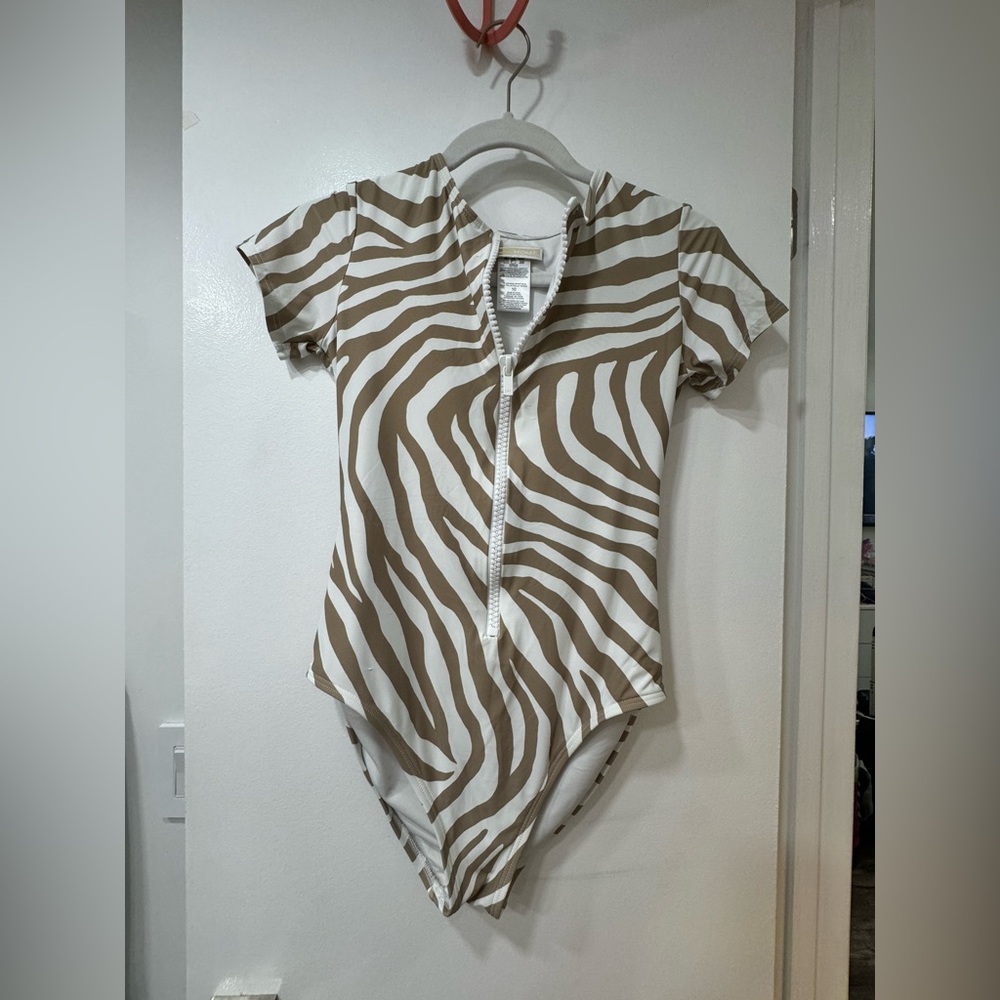 Michael Kors One Piece Short Sleeve Zebra Print White Zipper - Size 10